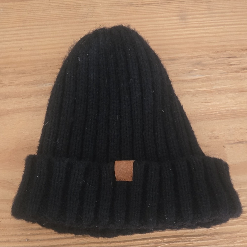 Five Below Black Knit Beanie Hat Stretch One Size Solid Polyester